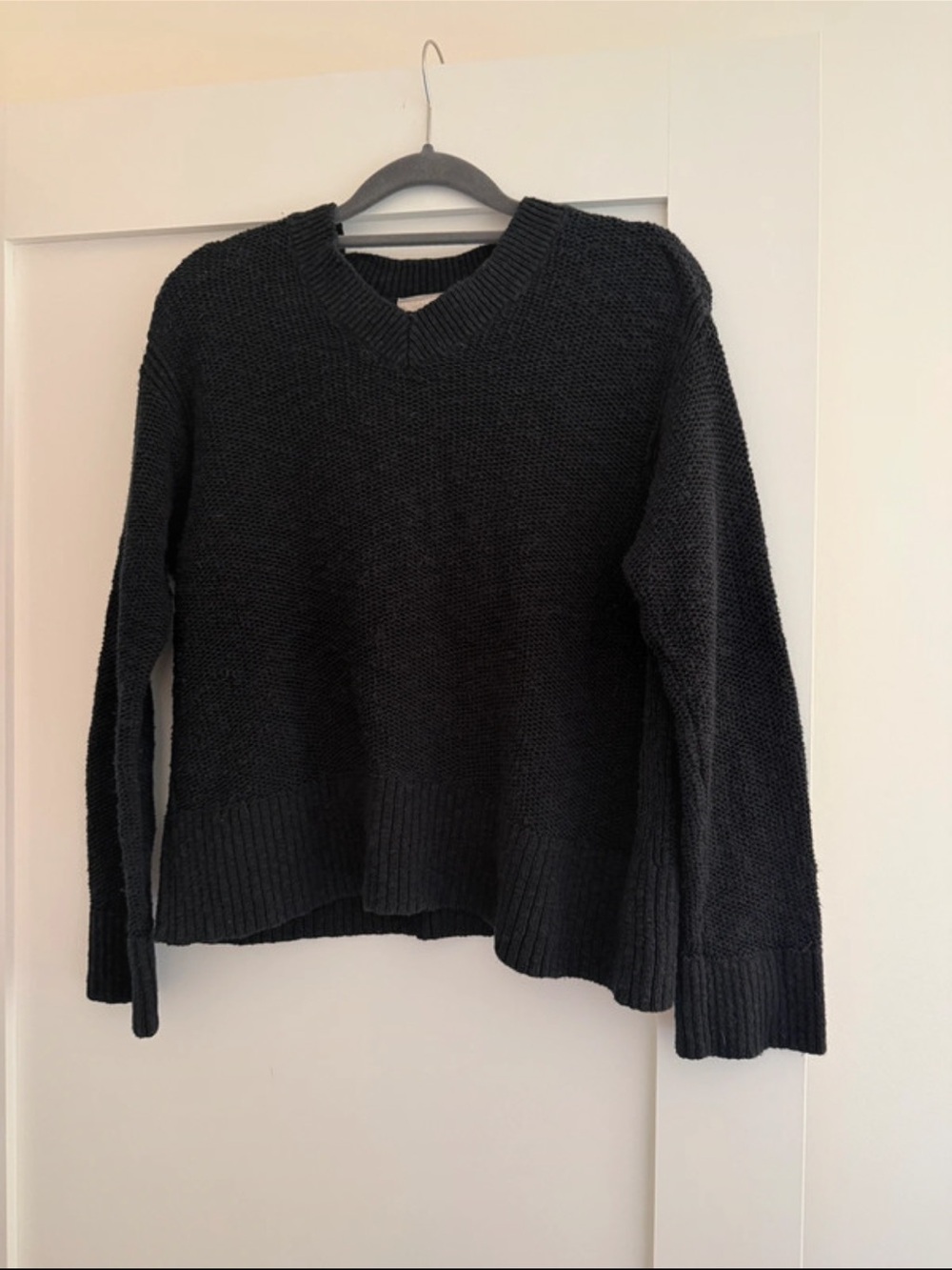 Everlane Linen Cotton blend V-Neck Black Women’s Sweater